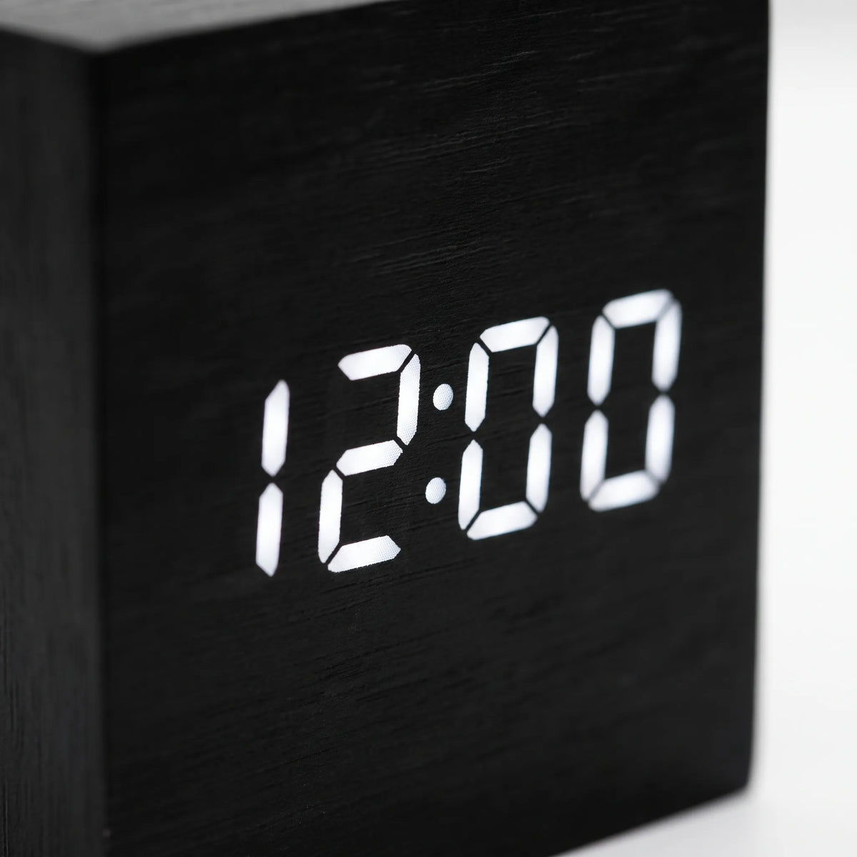 LumiCube - Réveil Numérique Cubique Minimaliste