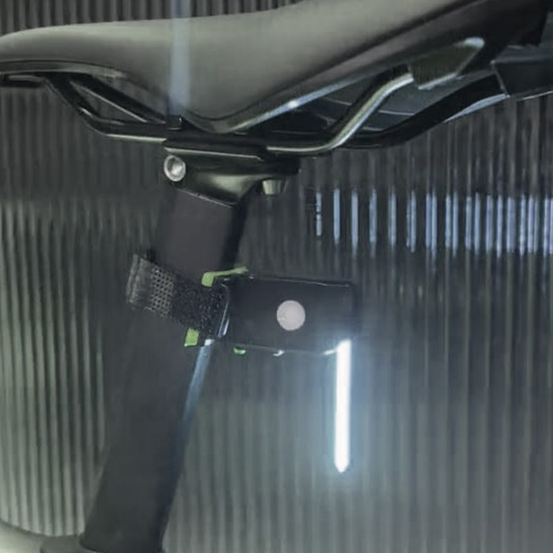 (1+1 Gratuit) Feu arrière LED pour vélo - Circuler en toute sécurité et visibilité !